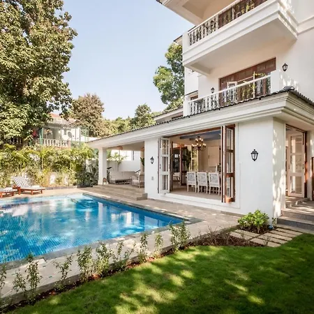 Lohonostays Villa Athena
